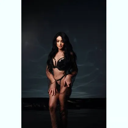 Красивая голубоглазая брюнетка приеду так же приглашу в гости ФОТО МОИ