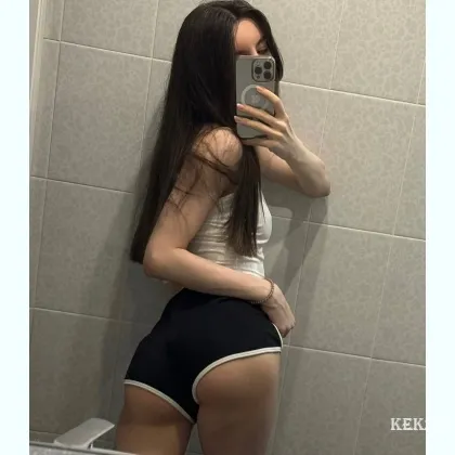 Тольkkко для тебя фото, видео и вирт от юной девушкиu .